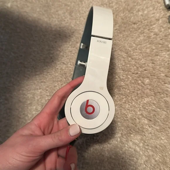 Beats By Dr. Dre White Solo